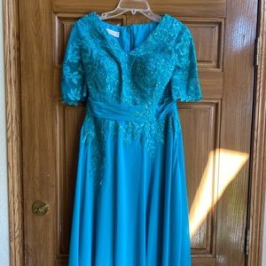 JJ’s House Mother of the Bride gown.